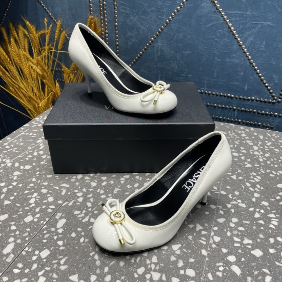 Versace Shoes Fashion shoes
 Top Quality